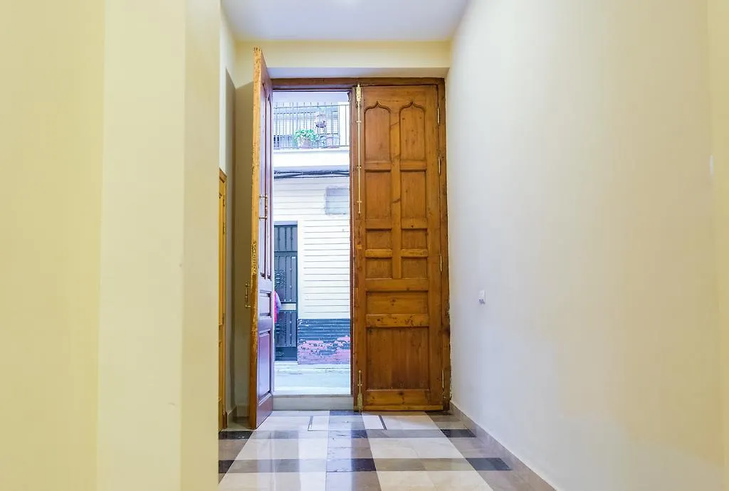 Apartament Apartamento Daoiz Sewilla